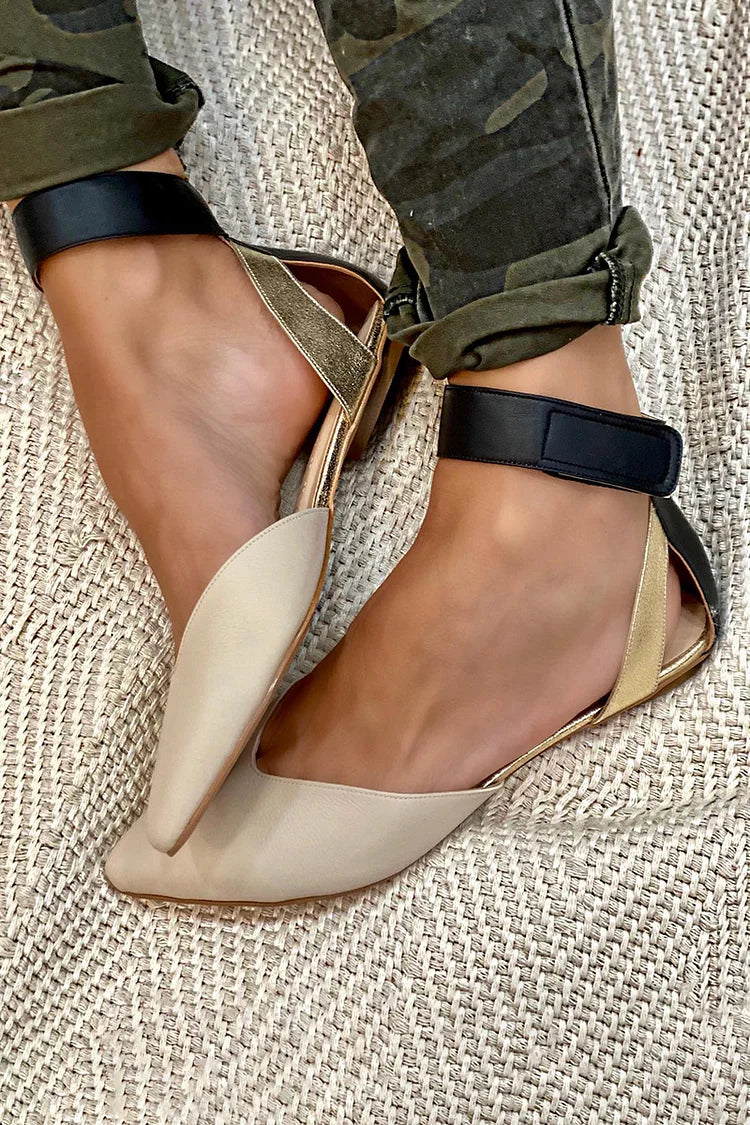Ballerine cut-out color block a punta con cinturino alla caviglia