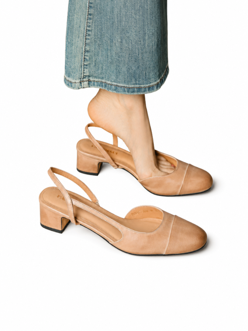 Reyna Pump in Vera Pelle