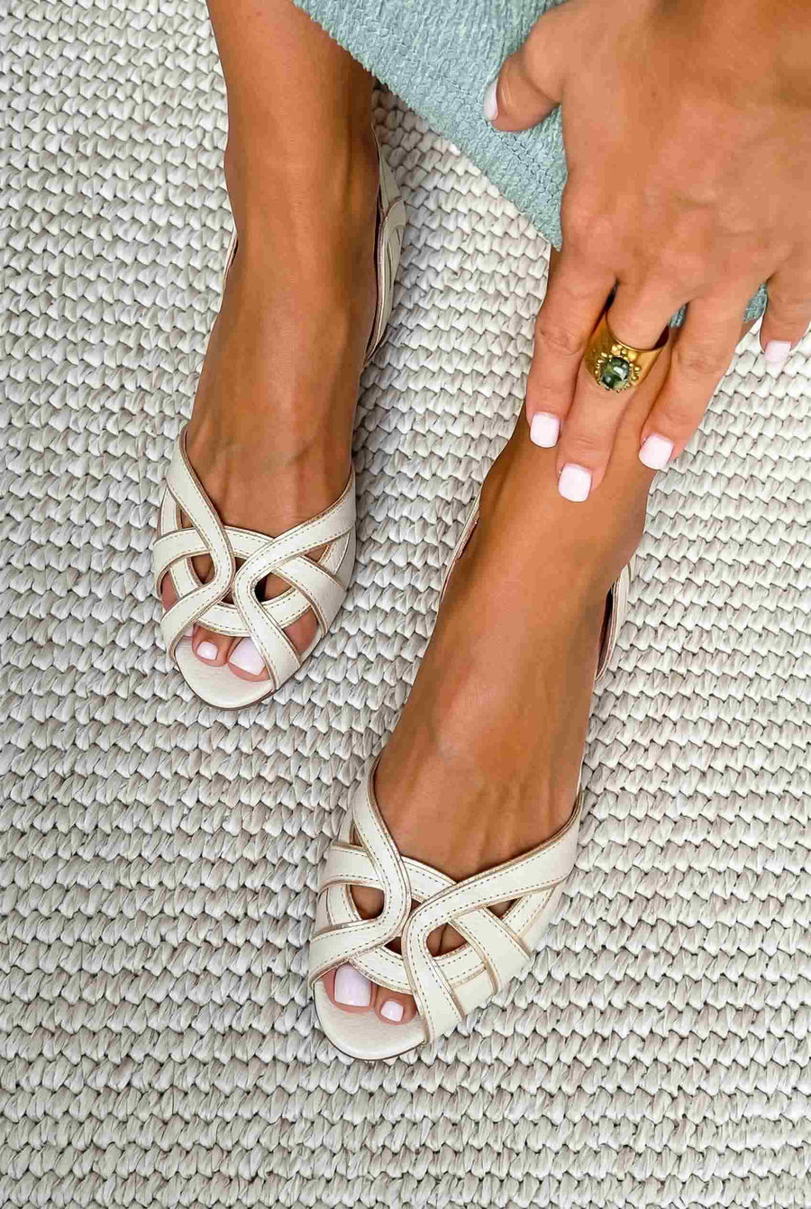 Sandali slingback cut-out peep toe bassi Bianco con cinturini