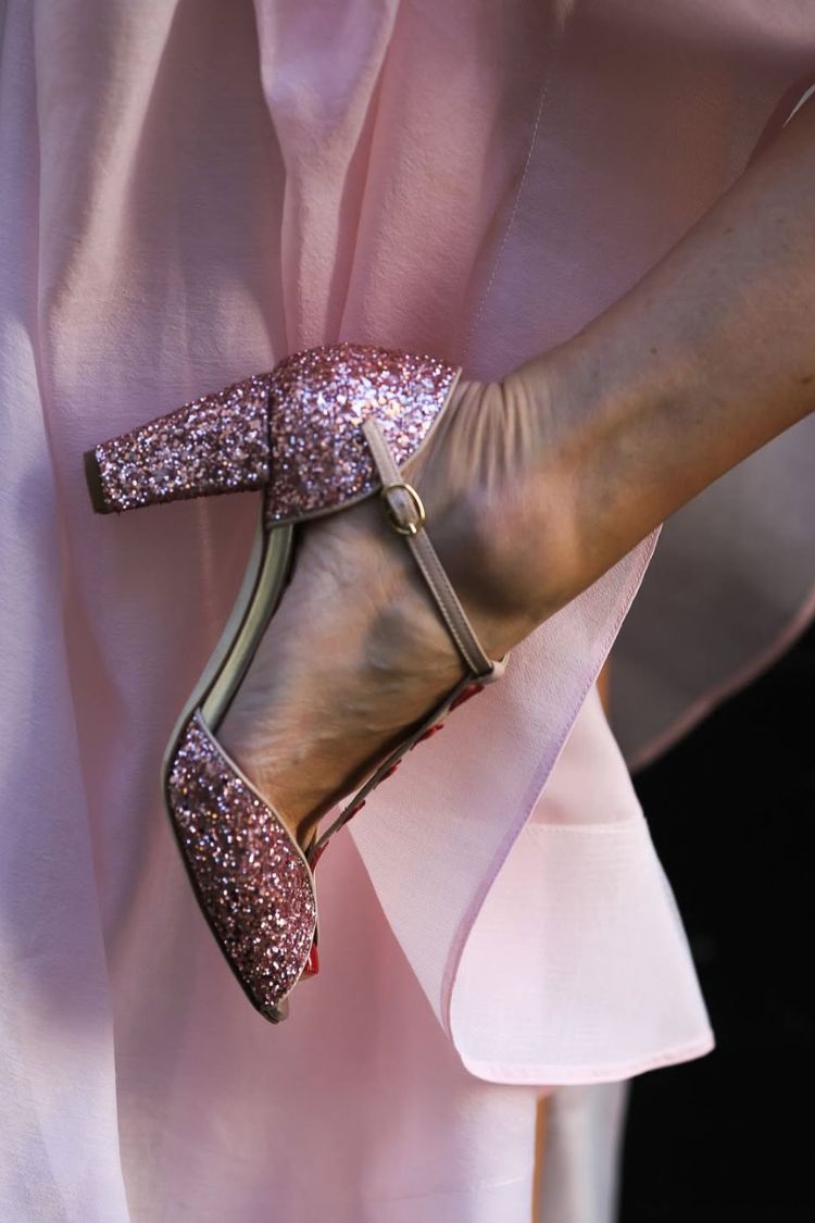 Sandali glitter Rosa e Rosso con cinturino a T, cuore e tacco a blocco