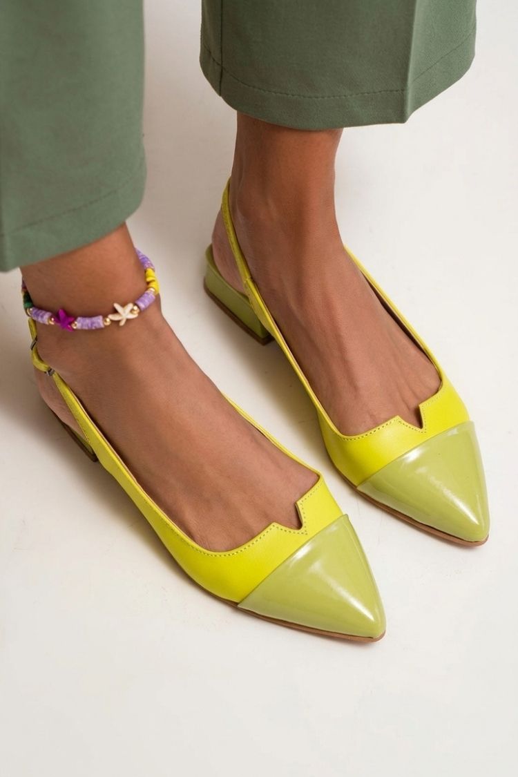 Ballerine slingback cut-out color block a punta con fibbia