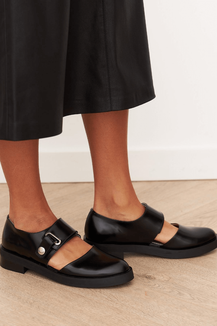 Ballerine slingback cut-out a punta tonda in tinta unita