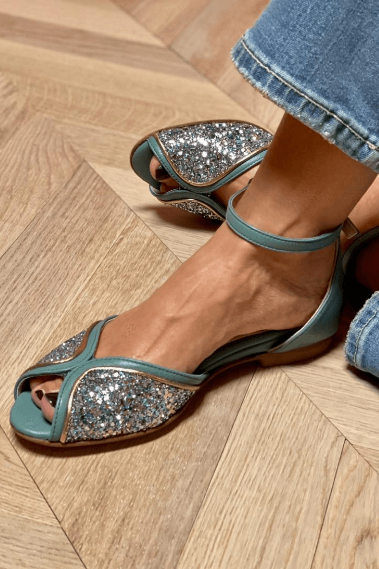 Sandali peep toe glitter patchwork con cinturino alla caviglia e fibbia