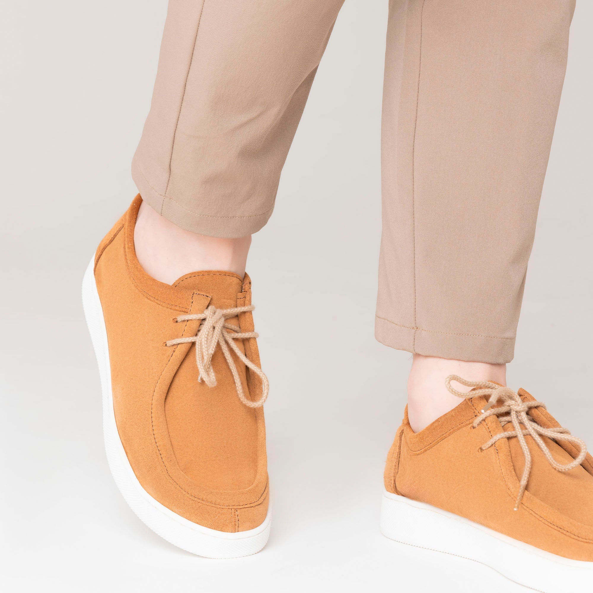Frank Sneakers Uomo in Morbido Camoscio