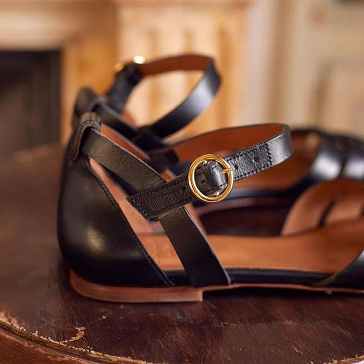 Sandali cut-out peep toe in tinta unita con cinturino alla caviglia e fibbia