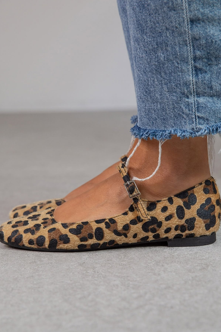 Ballerine stampa leopardata con con cinturino regolabile