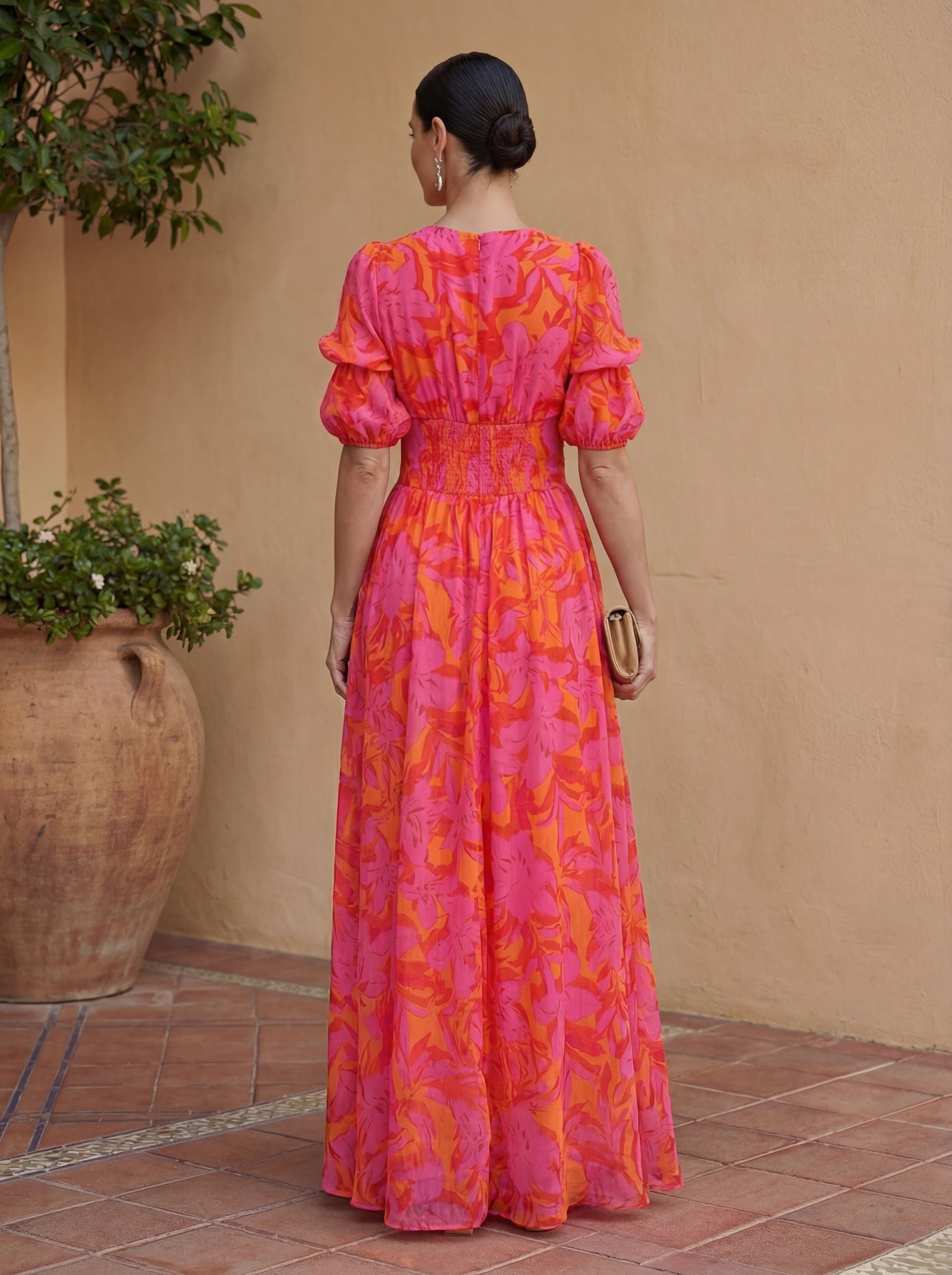 Robe Olvera - Eleganza Incomparabile