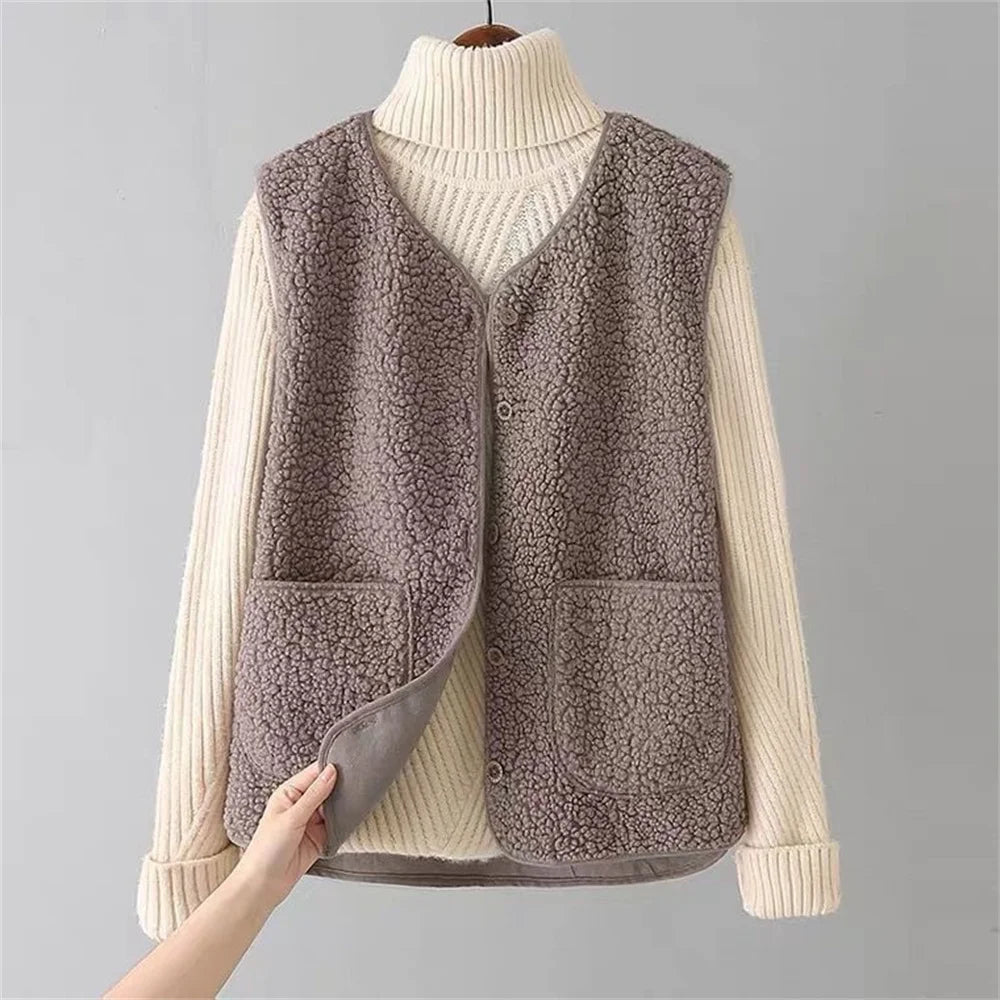 Elowen Sherpa Button Vest