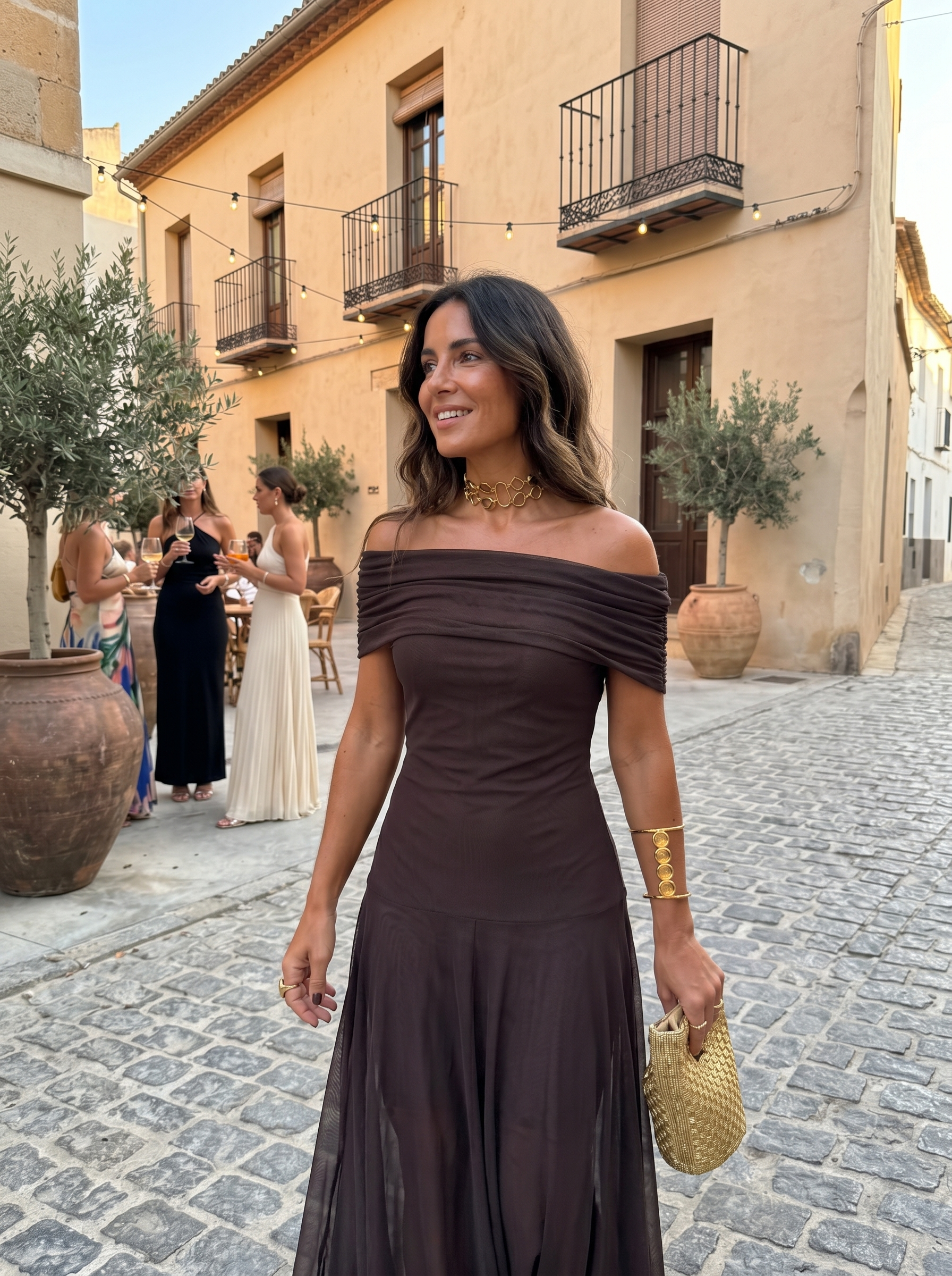 Isabella | Elegante abito maxi monospalla
