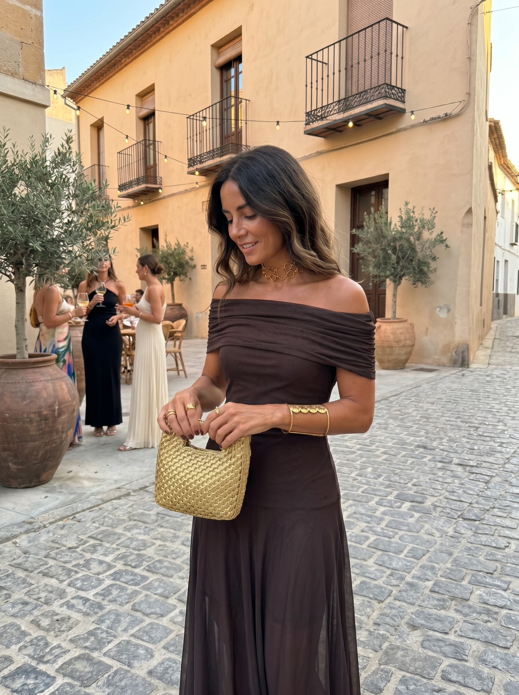 Isabella | Elegante abito maxi monospalla