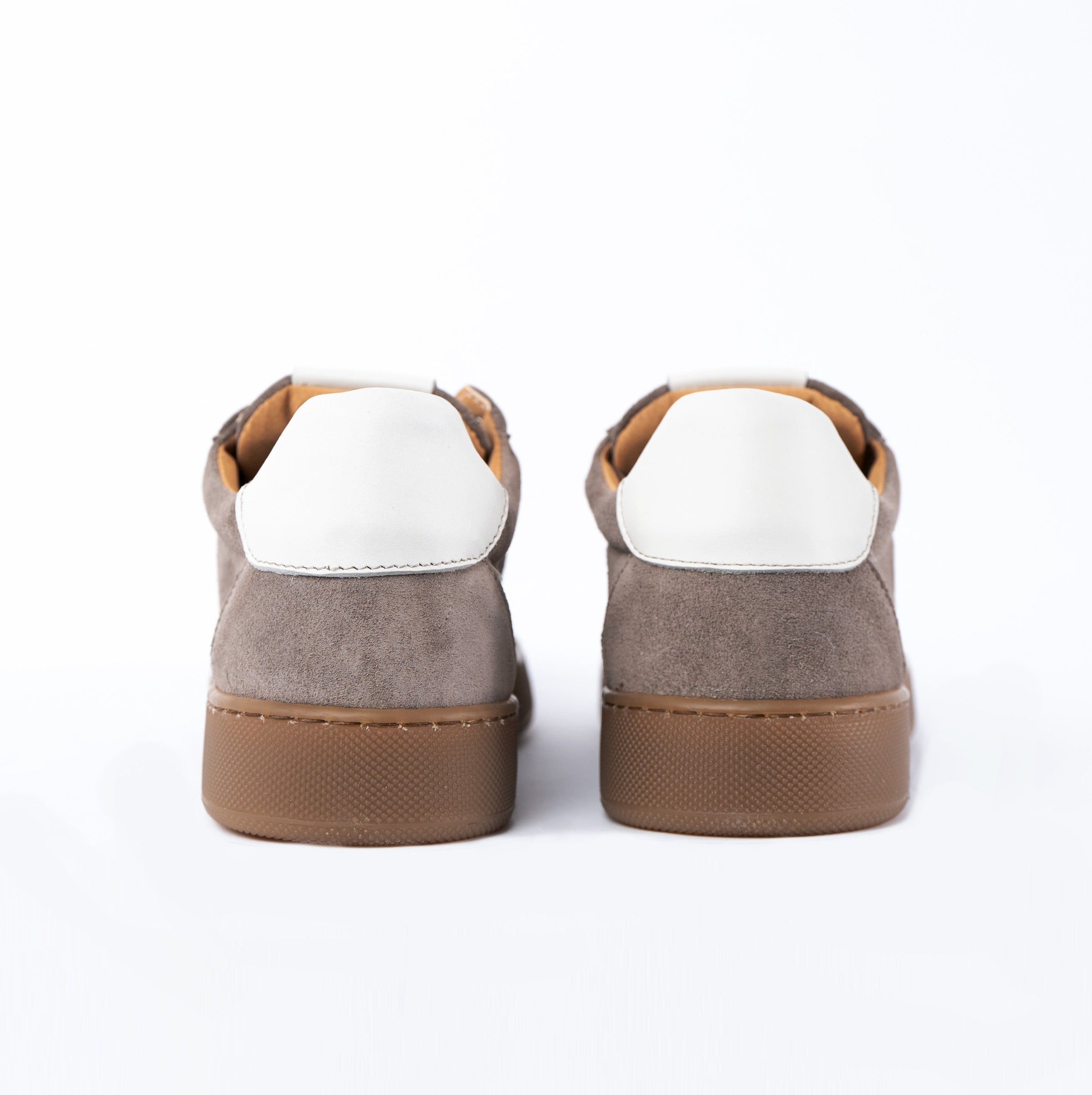 Nuove sneakers basse uomo Fusion in morbido camoscio