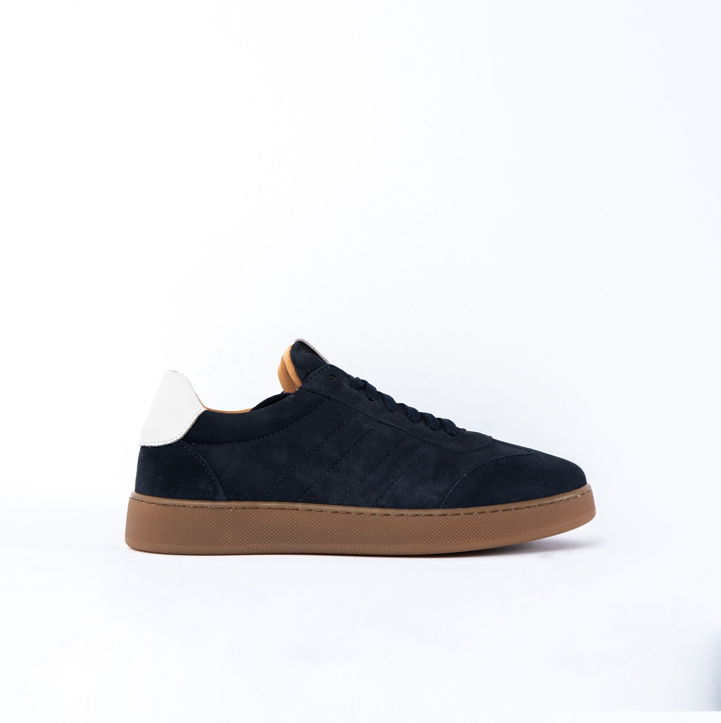 Nuove sneakers basse uomo Fusion in morbido camoscio
