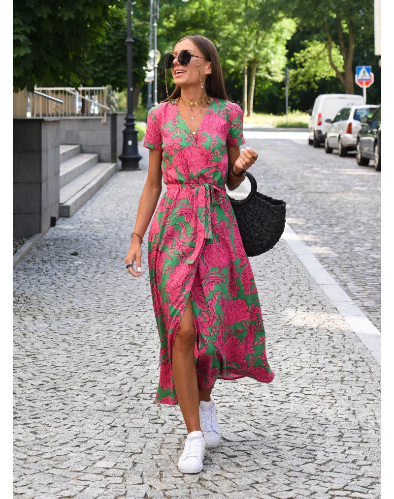Julia | Elegante abito con scollo a V e vestibilità valorizzante