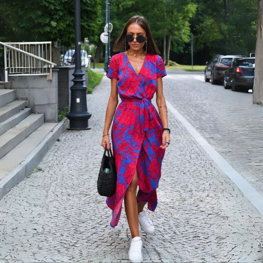 Julia | Elegante abito con scollo a V e vestibilità valorizzante