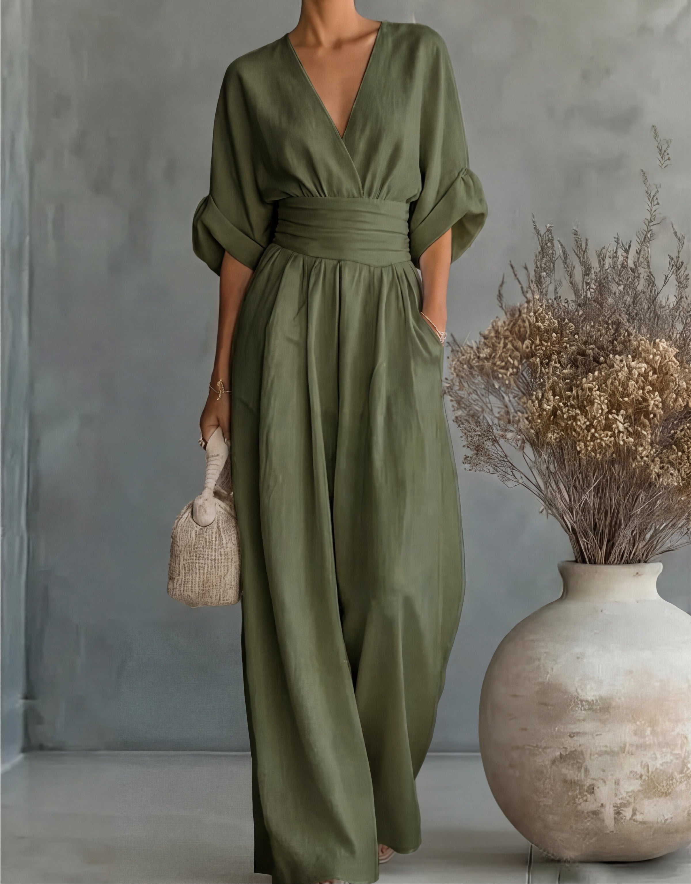 Daniela | Abito elegante con scollo a V e gonna ampia
