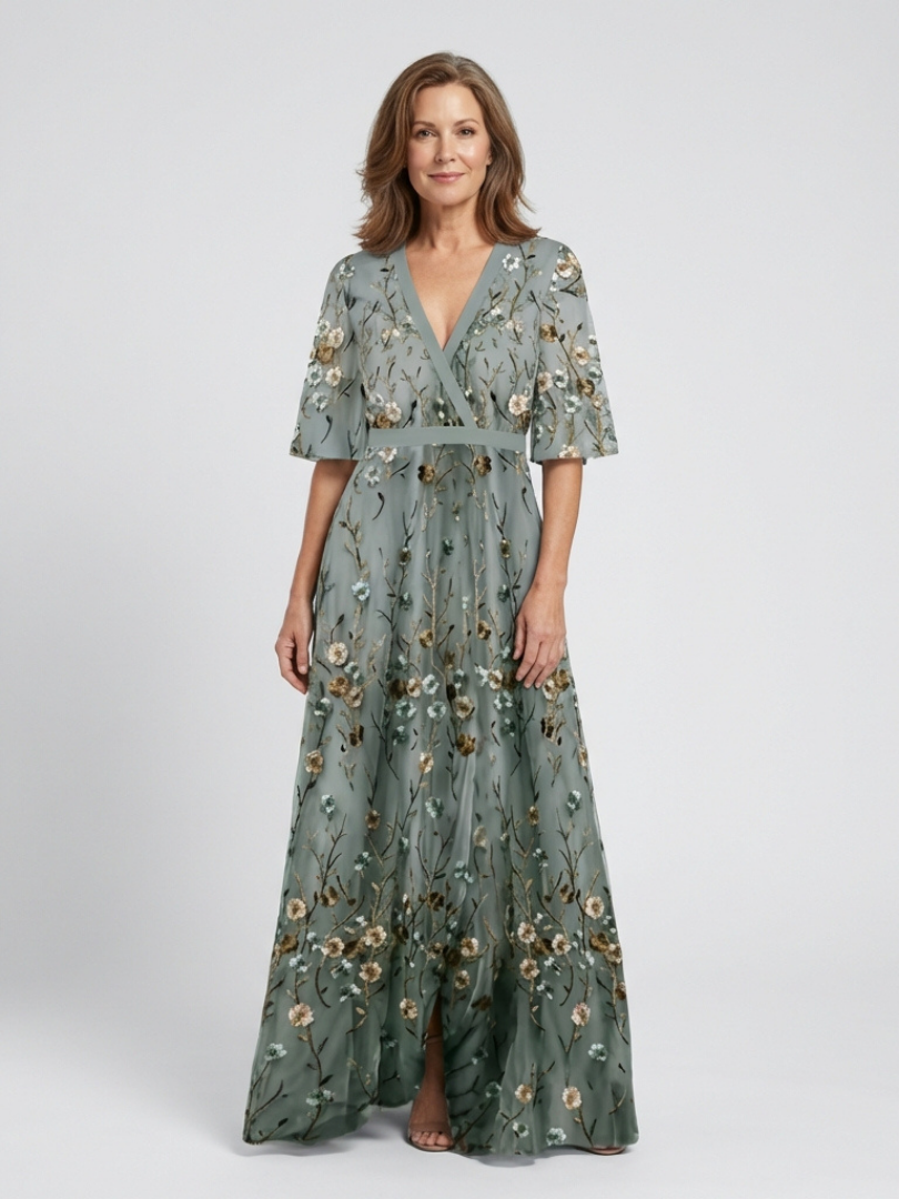 Evadne | Abito Maxi a V Fiori con Maniche Corte