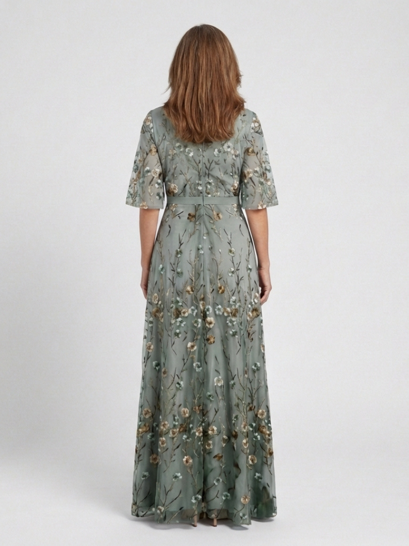 Evadne | Abito Maxi a V Fiori con Maniche Corte