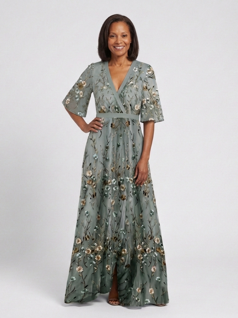 Evadne | Abito Maxi a V Fiori con Maniche Corte