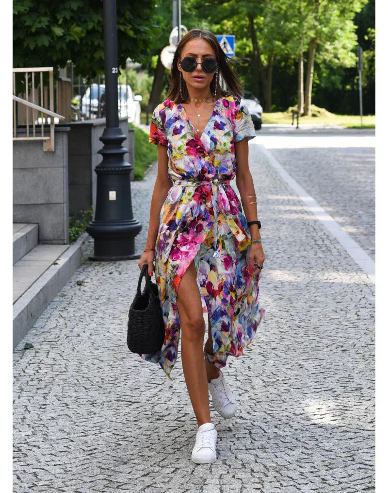 Julia | Elegante abito con scollo a V e vestibilità valorizzante